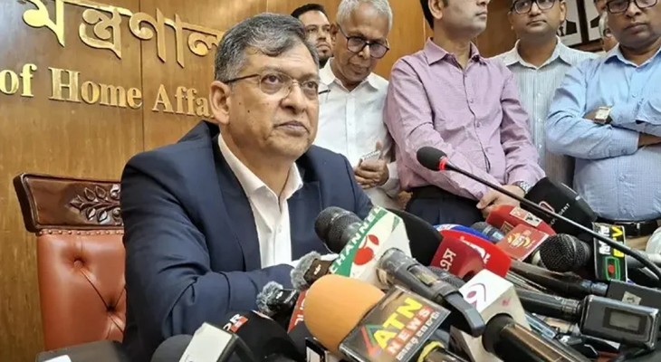পুলিশের আগের পোশাক ফিরিয়ে আনার পরিকল্পনা আছে : স্বরাষ্ট্রমন্ত্রী